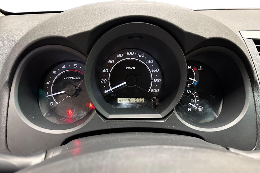 Toyota Hilux vaihtoauto