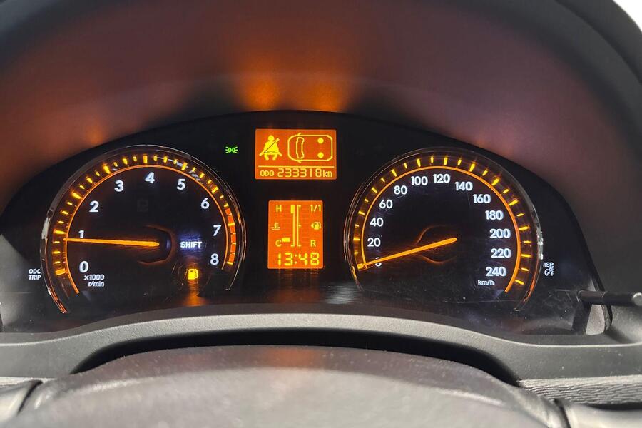 Toyota Avensis vaihtoauto