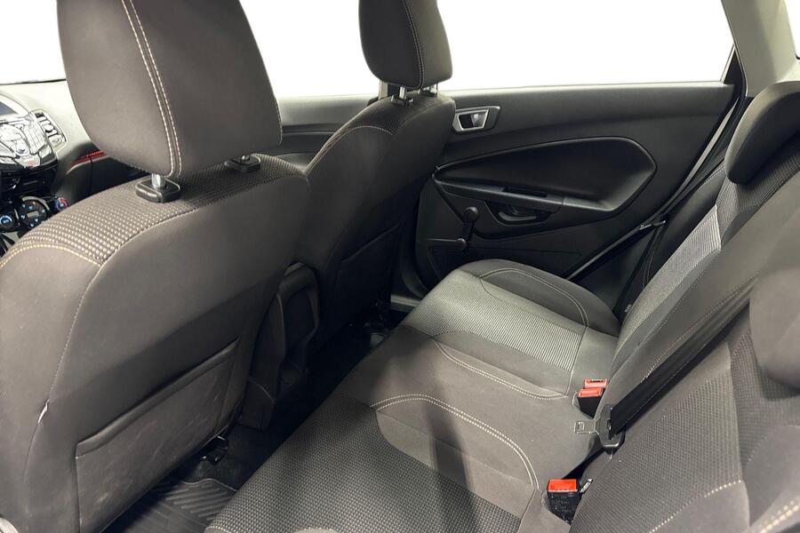 Ford Fiesta vaihtoauto