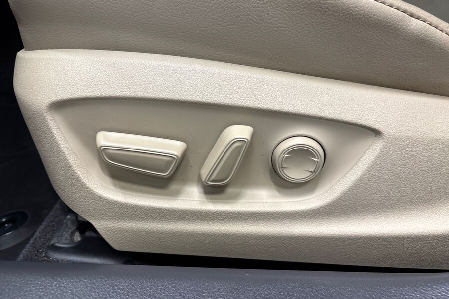 Toyota Camry vaihtoauto