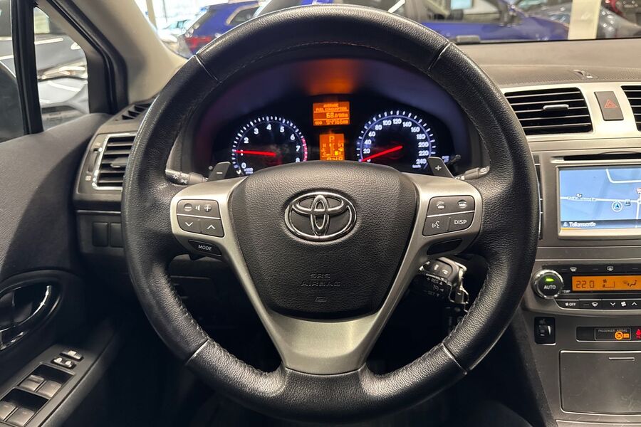 Toyota Avensis vaihtoauto