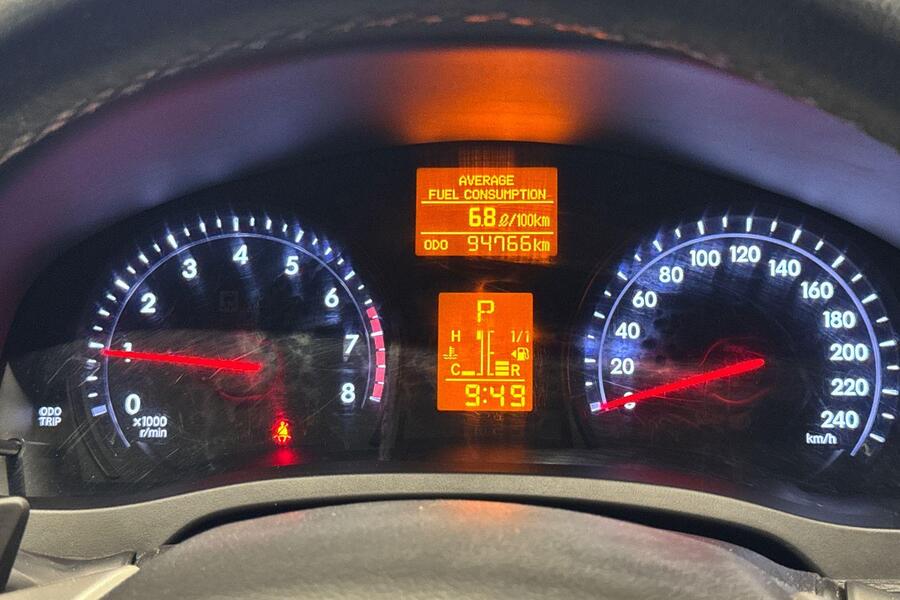 Toyota Avensis vaihtoauto