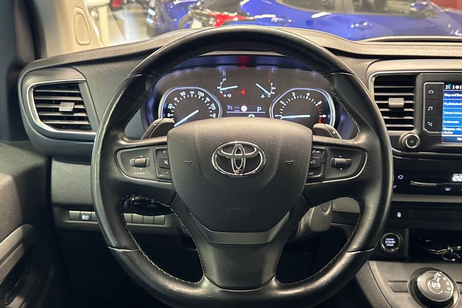 Toyota Proace Verso vaihtoauto