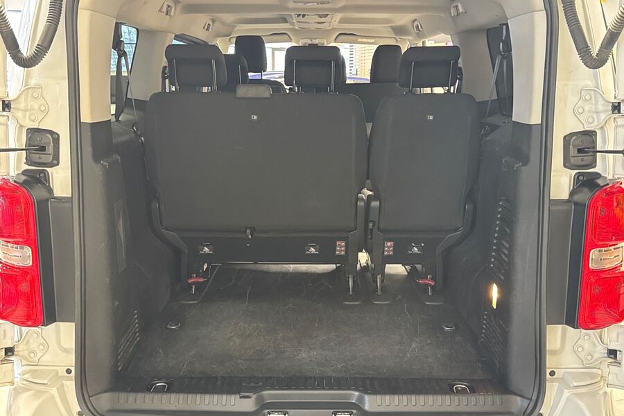 Toyota Proace Verso vaihtoauto