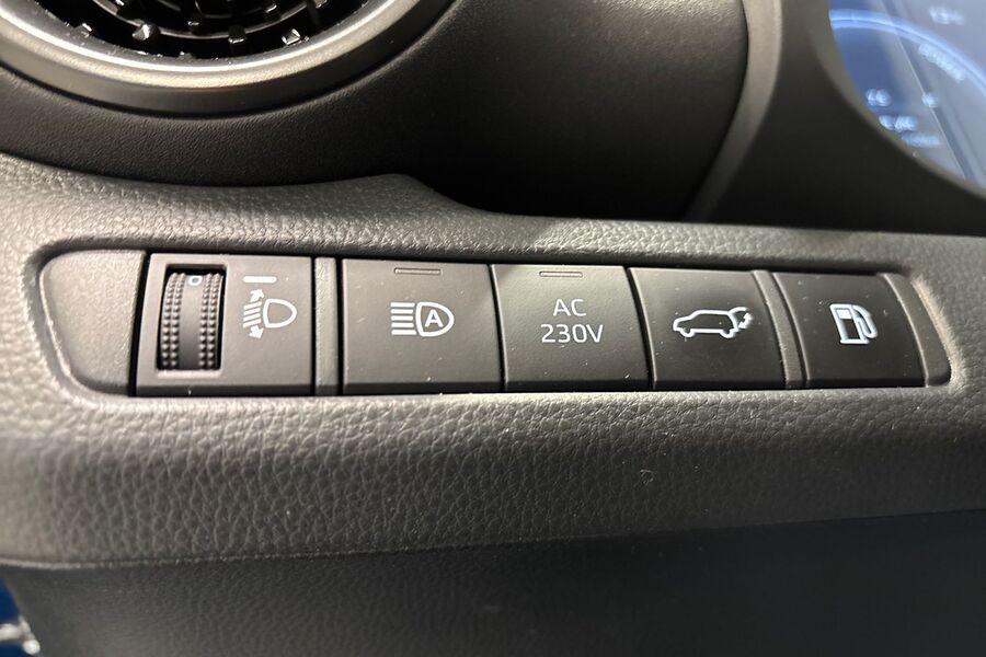 Toyota C-HR vaihtoauto