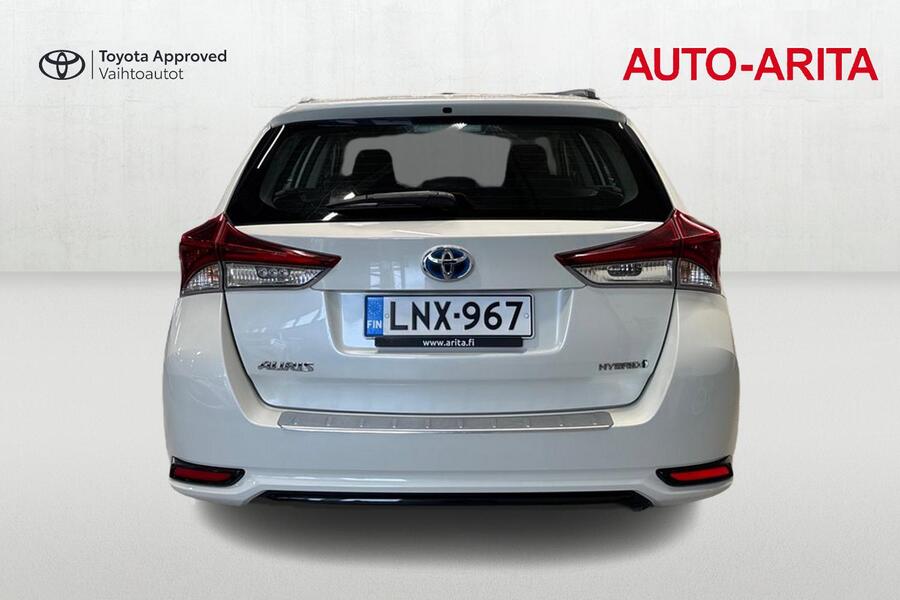 Toyota Auris vaihtoauto