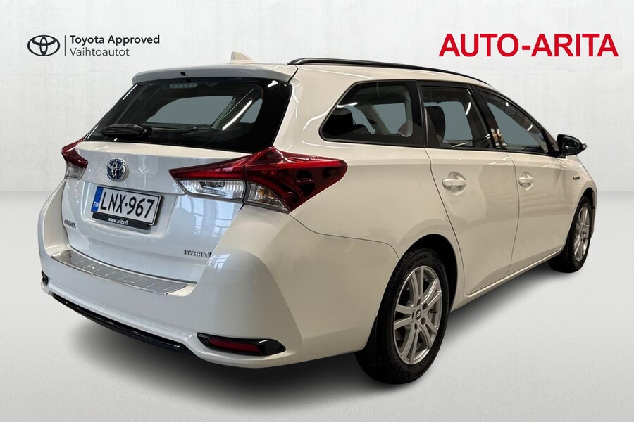 Toyota Auris vaihtoauto