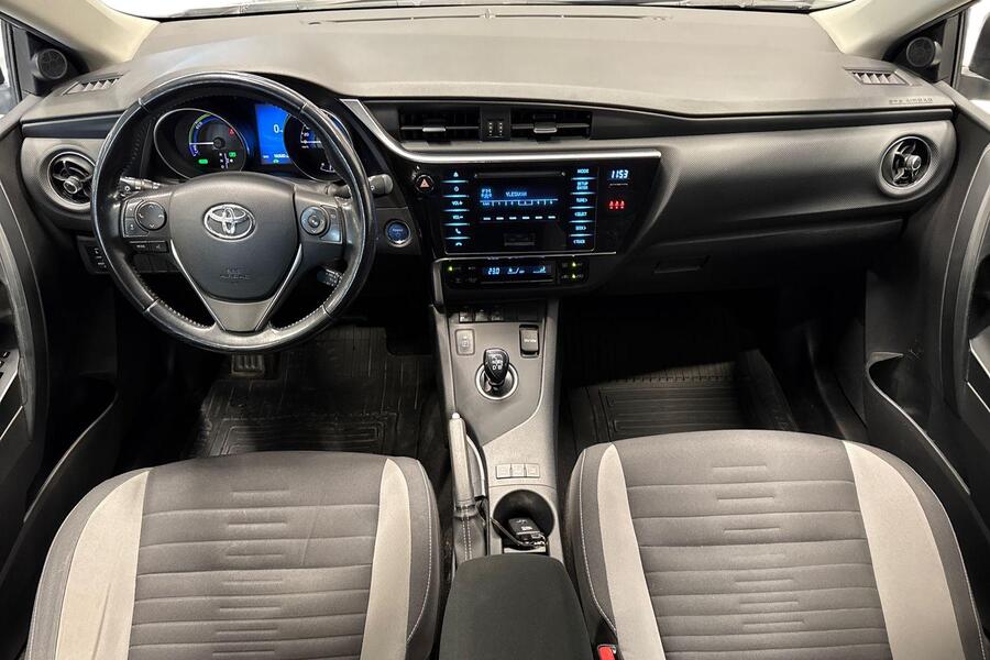Toyota Auris vaihtoauto