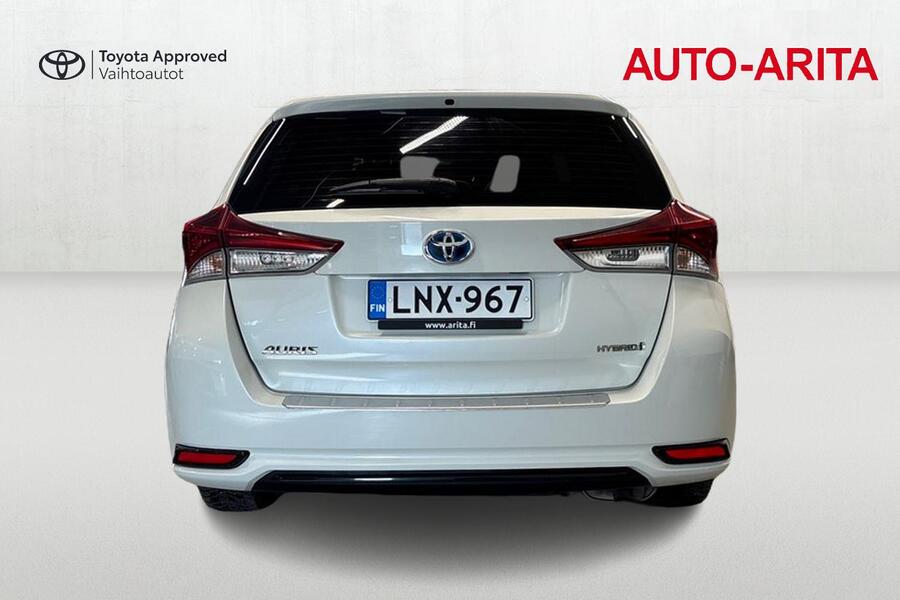 Toyota Auris vaihtoauto