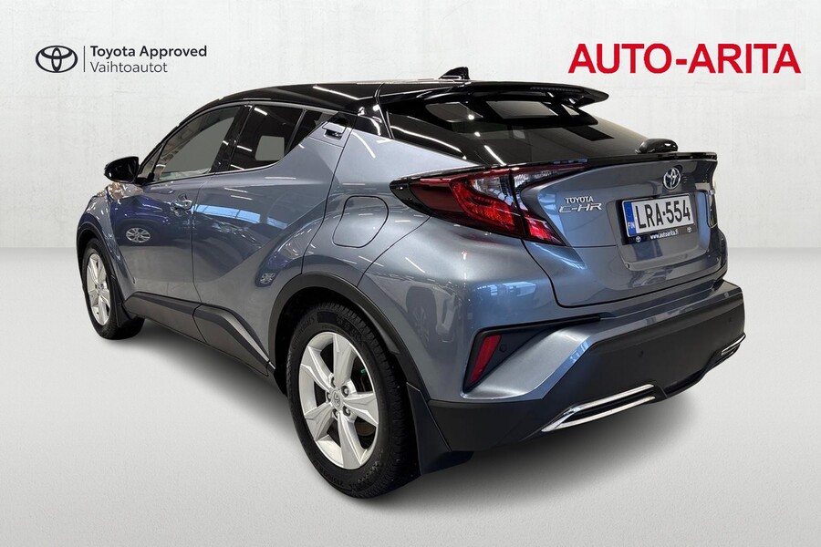 Toyota C-HR vaihtoauto