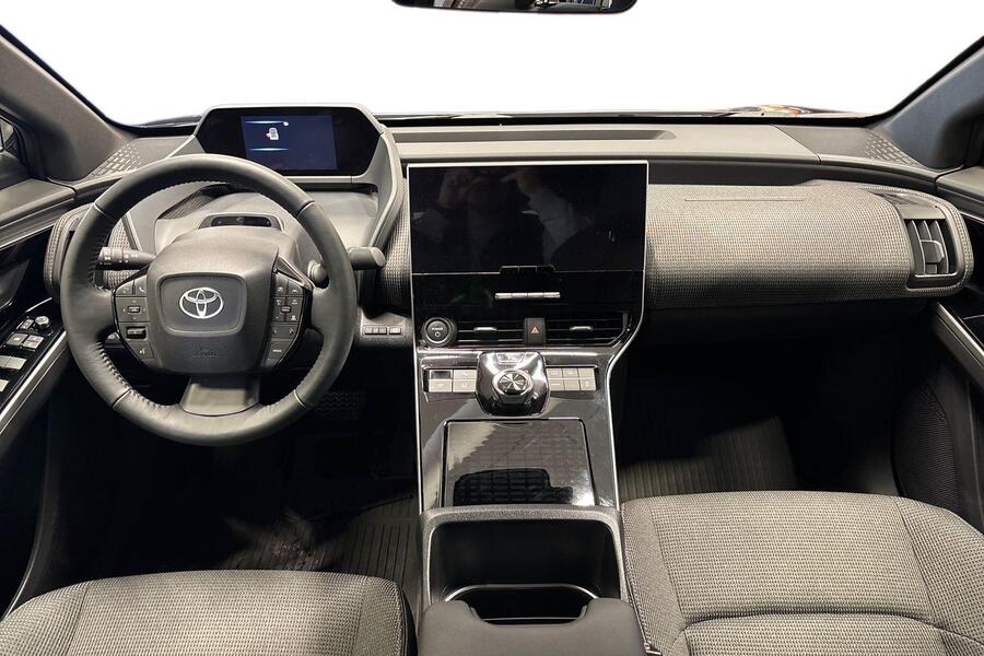 Toyota bZ4X vaihtoauto