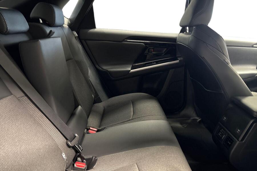 Toyota bZ4X vaihtoauto