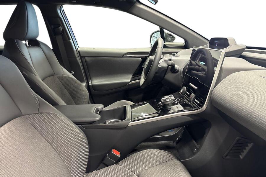 Toyota bZ4X vaihtoauto