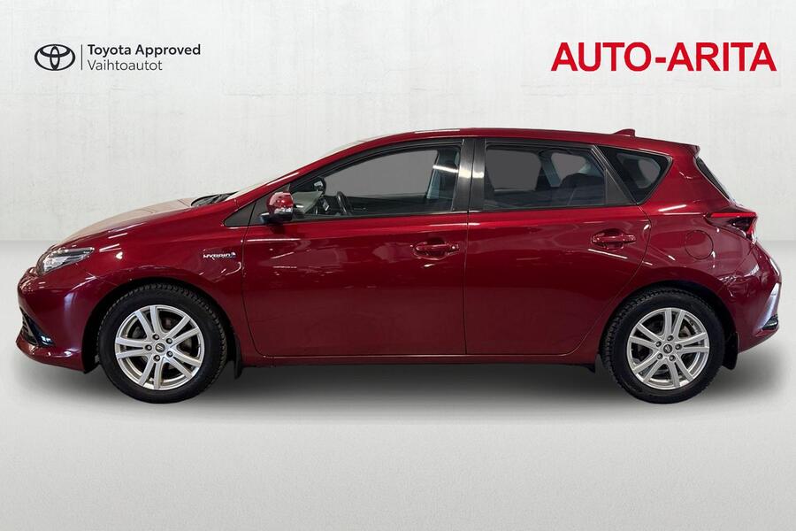 Toyota Auris vaihtoauto