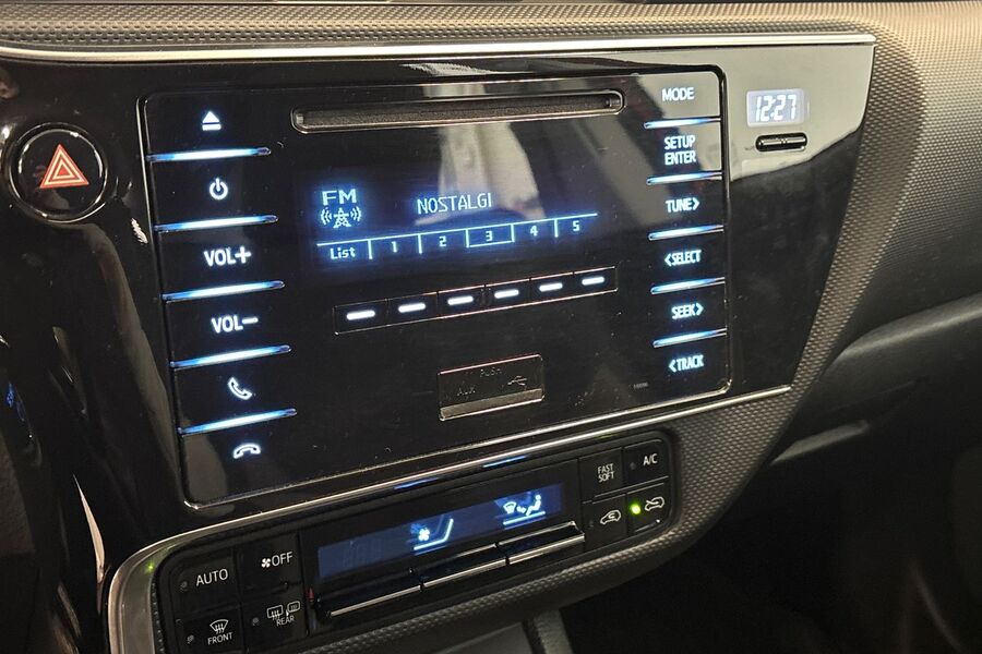 Toyota Auris vaihtoauto