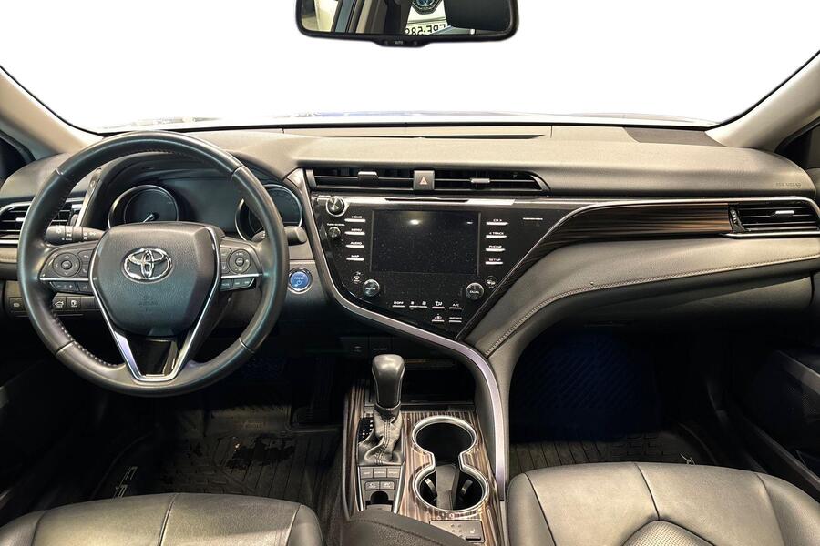 Toyota Camry vaihtoauto