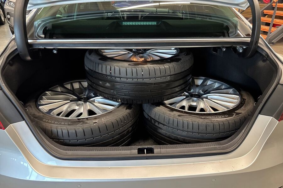 Toyota Camry vaihtoauto