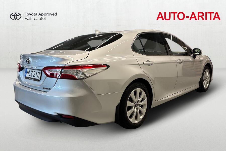 Toyota Camry vaihtoauto