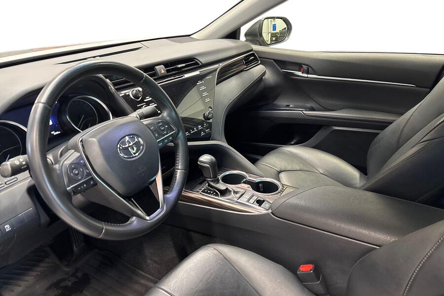 Toyota Camry vaihtoauto