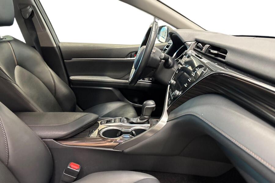 Toyota Camry vaihtoauto