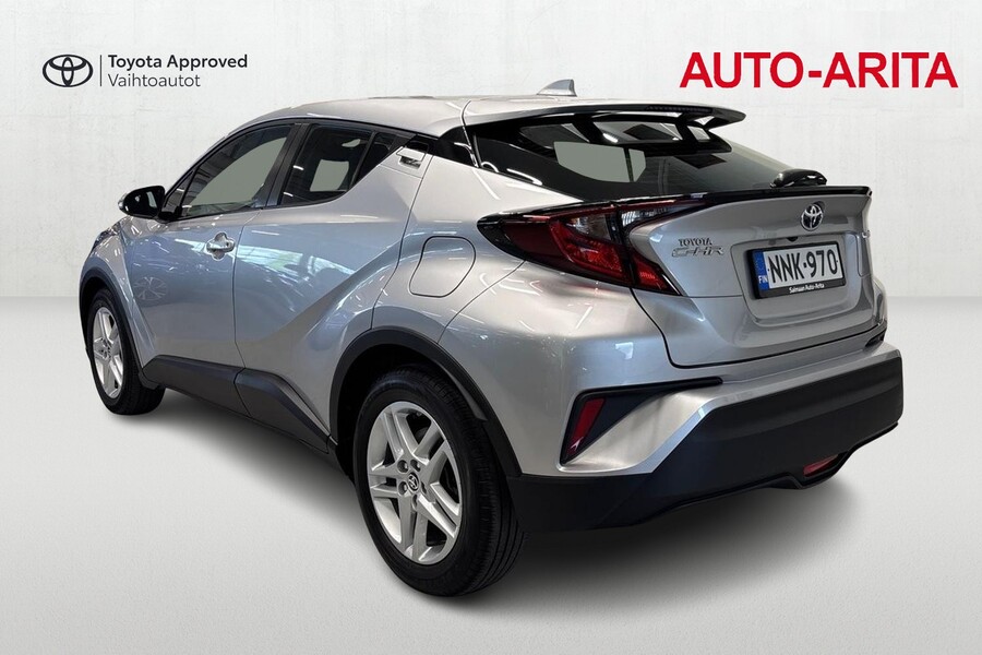 Toyota C-HR vaihtoauto