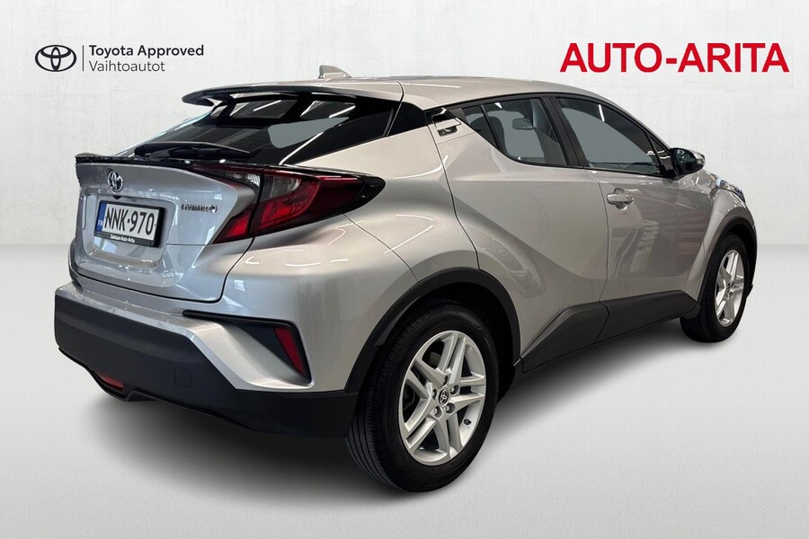 Toyota C-HR vaihtoauto
