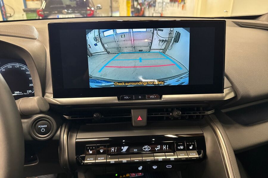Toyota C-HR vaihtoauto