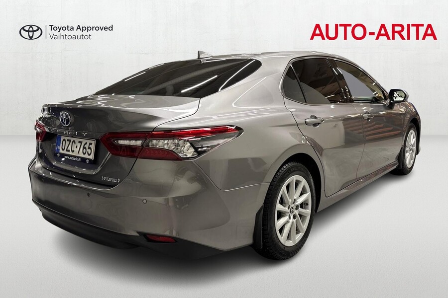 Toyota Camry vaihtoauto