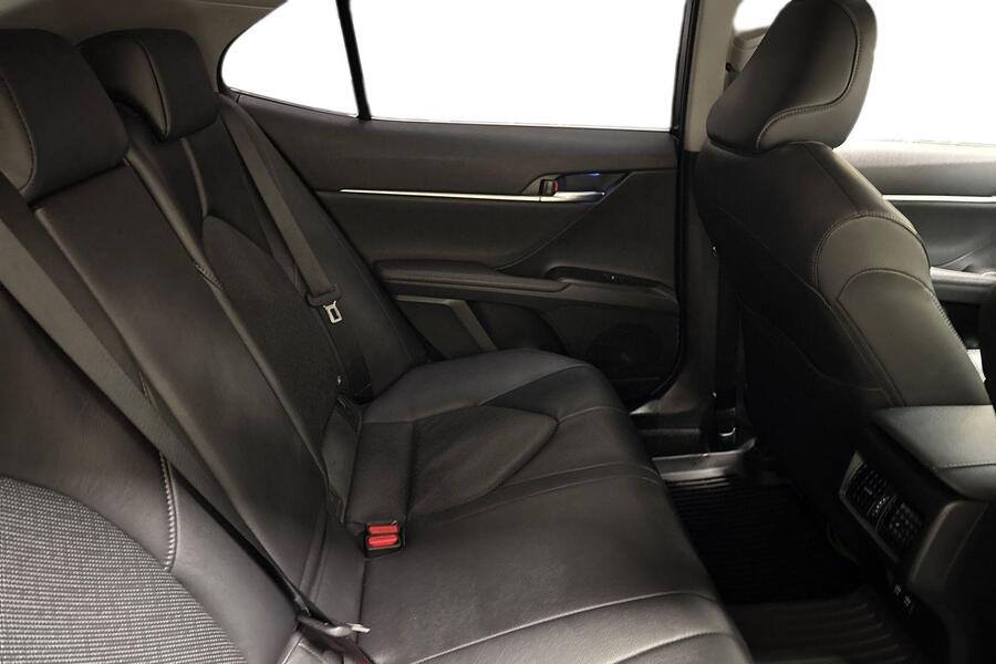 Toyota Camry vaihtoauto