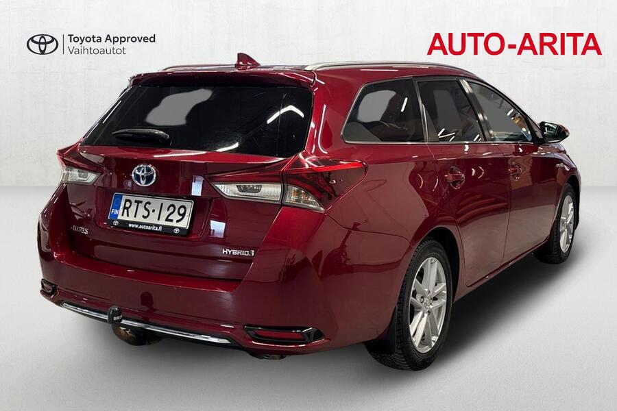 Toyota Auris vaihtoauto