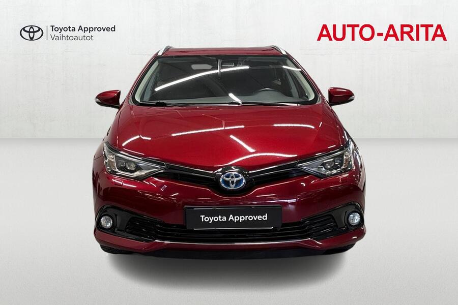 Toyota Auris vaihtoauto