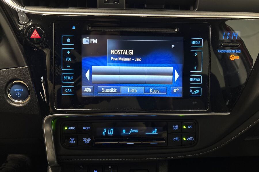 Toyota Auris vaihtoauto