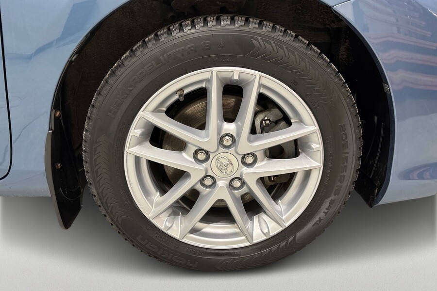 Toyota Auris vaihtoauto