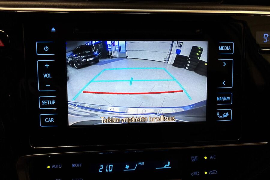 Toyota Auris vaihtoauto