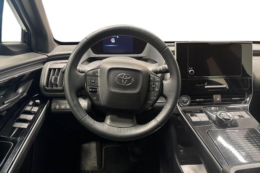 Toyota bZ4X vaihtoauto