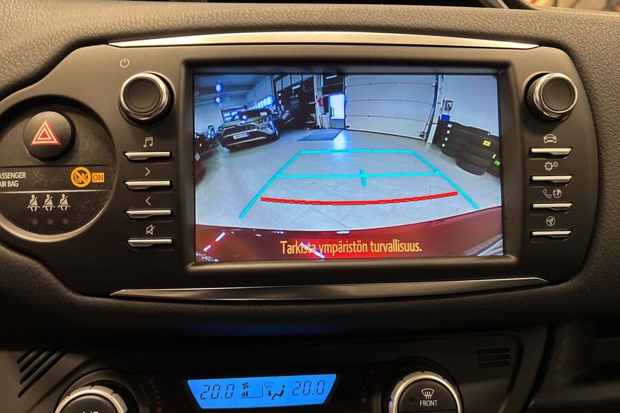 Toyota Yaris vaihtoauto