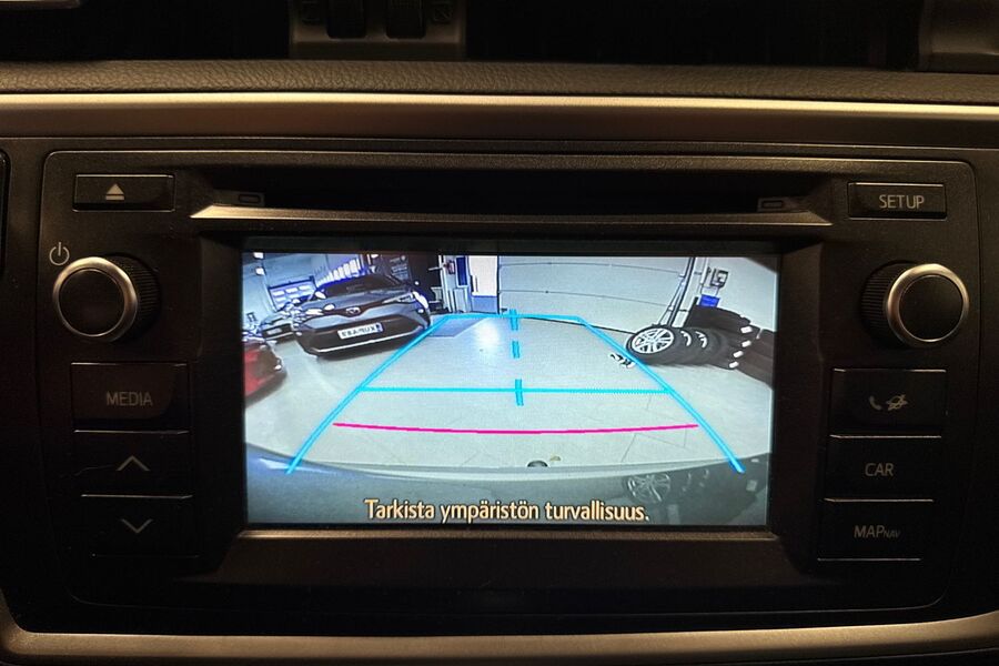 Toyota Auris vaihtoauto