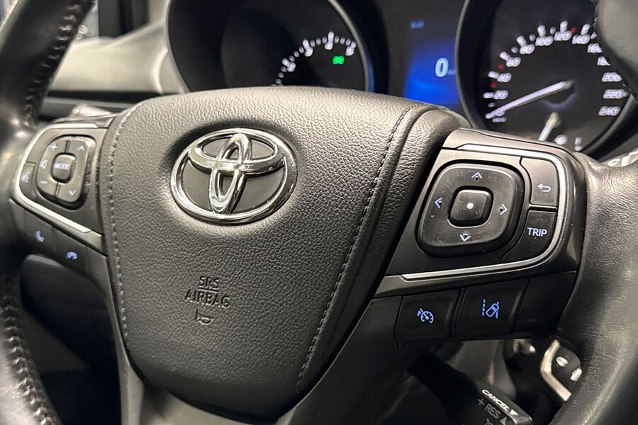 Toyota Avensis vaihtoauto