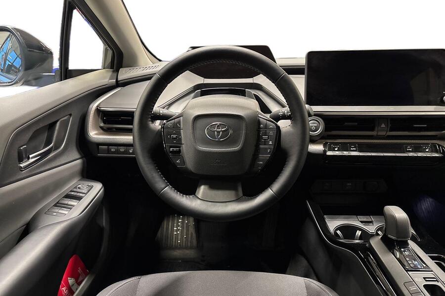 Toyota Prius Plug-in vaihtoauto