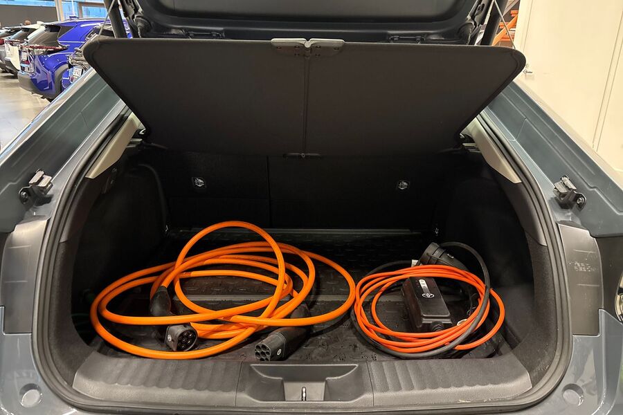 Toyota Prius Plug-in vaihtoauto