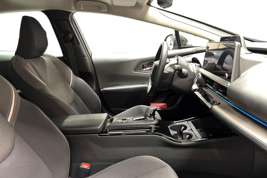 Toyota Prius Plug-in vaihtoauto