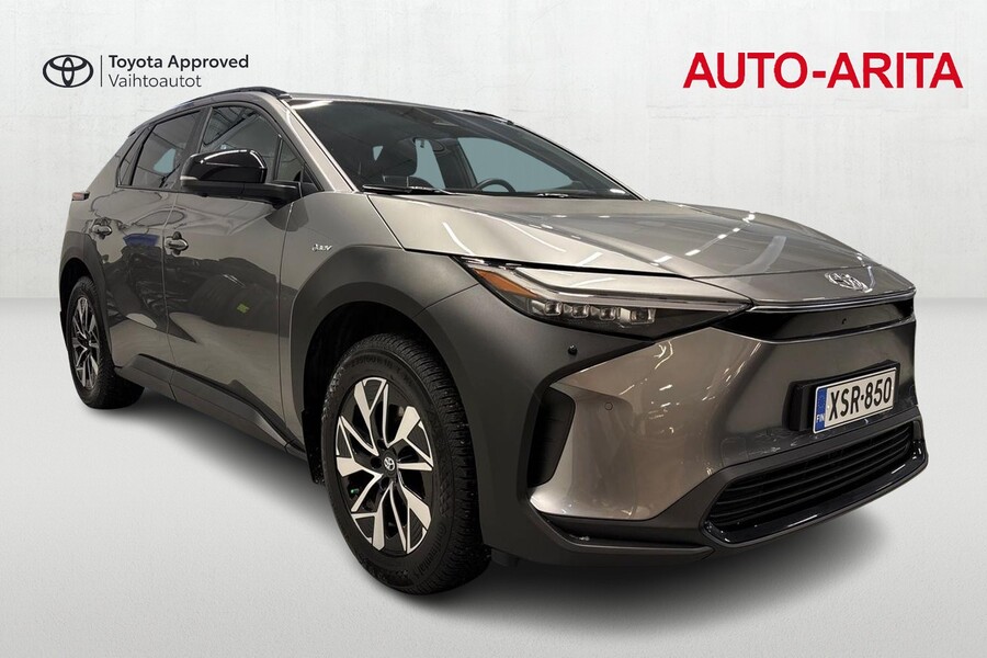 Toyota bZ4X vaihtoauto