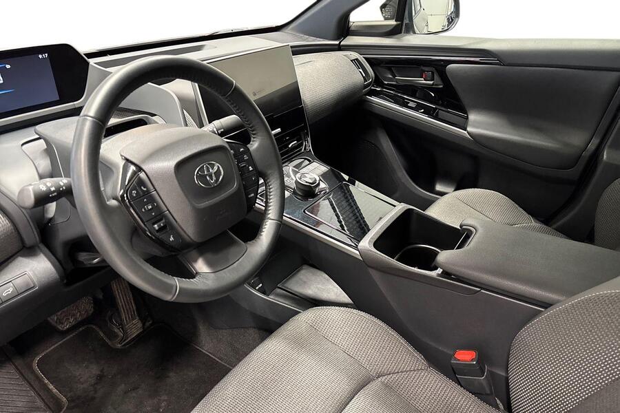 Toyota bZ4X vaihtoauto