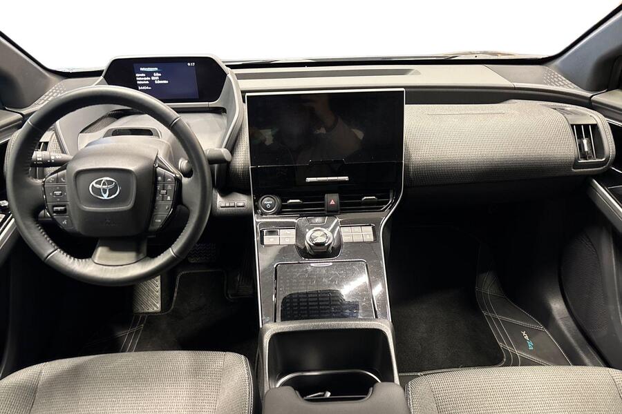 Toyota bZ4X vaihtoauto