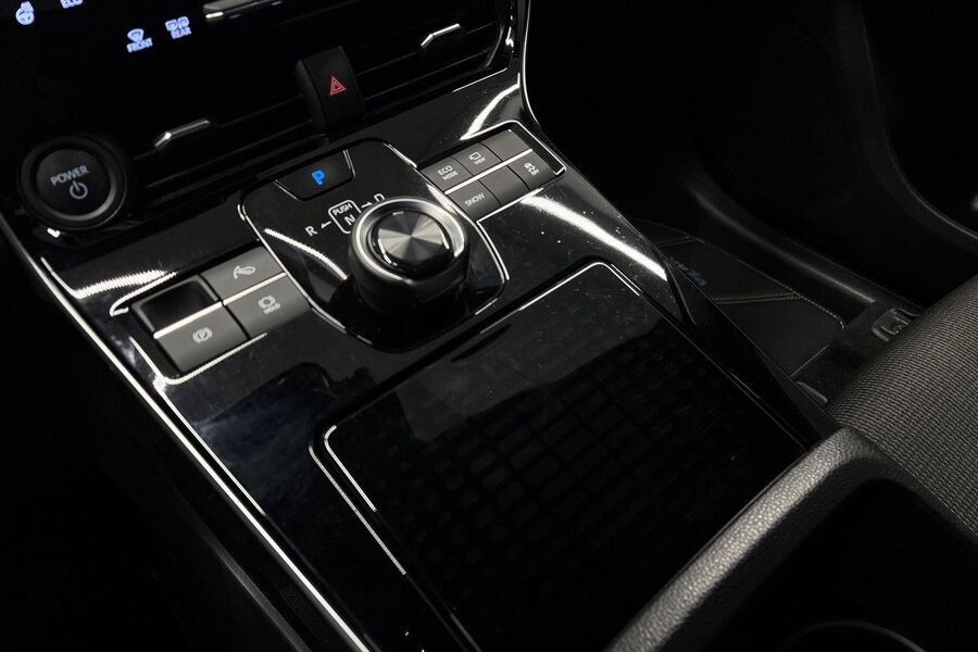 Toyota bZ4X vaihtoauto