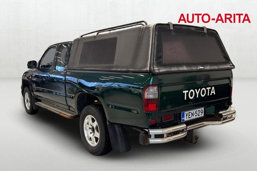 Toyota Hilux vaihtoauto