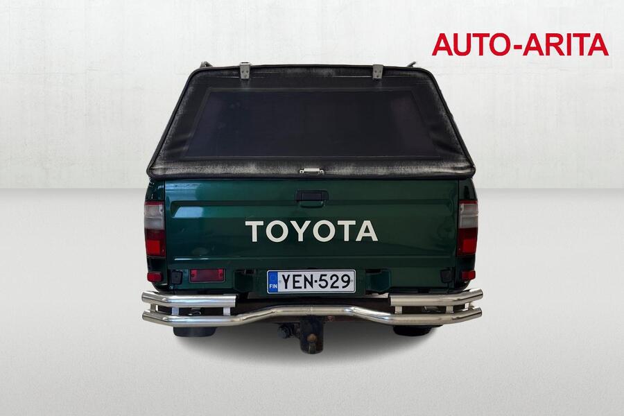 Toyota Hilux vaihtoauto