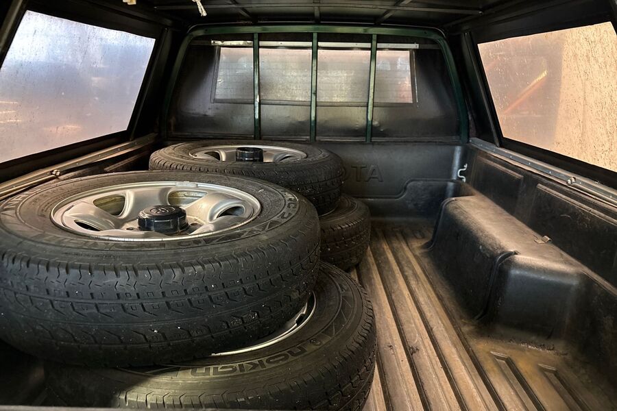 Toyota Hilux vaihtoauto