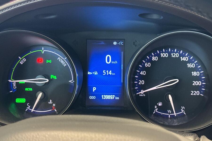 Toyota C-HR vaihtoauto