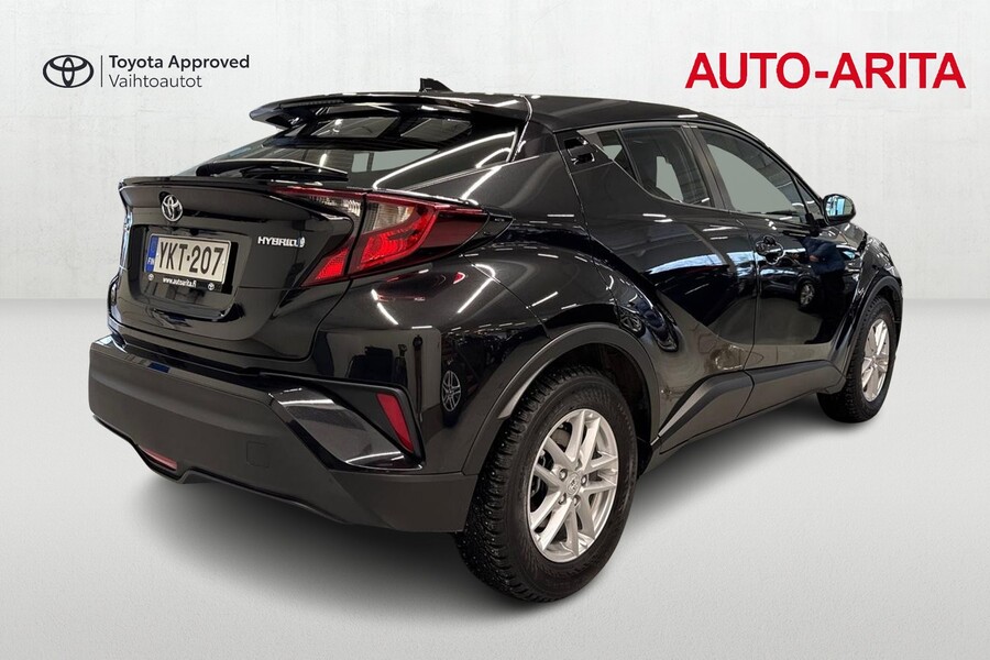 Toyota C-HR vaihtoauto